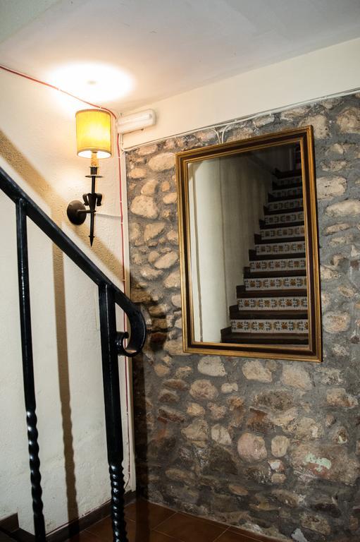 L'Argolla Hotel-Pizzeria Santa Coloma de Farners Kültér fotó